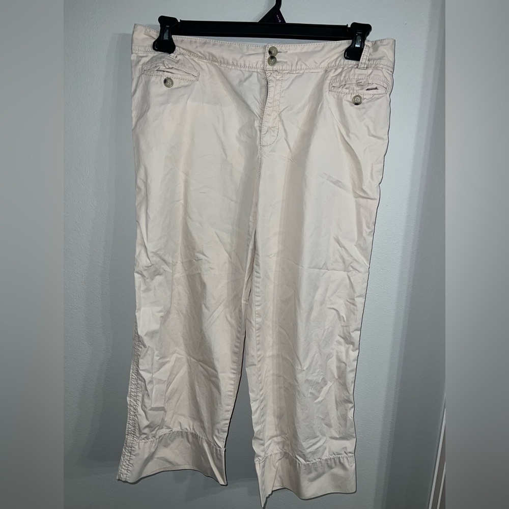 Liz Claiborne Women's Cream Cargo Pants